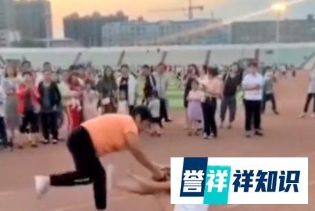 只因穿的少，河北一年轻女子跳舞被大妈殴打，这是嫉妒美女吗？