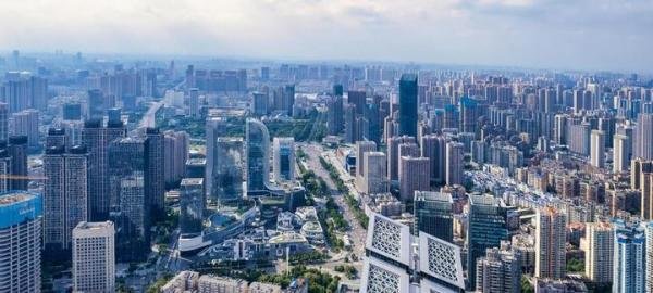 投资2亿在基本农田里建设地铁站，以为是一本万利，却变成了“孤岛”，谁之过