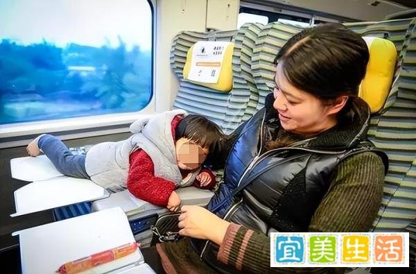 媒体：要求孩子10小时不哭闹不妥，哭闹是天性使然，不能过分要求