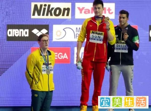 霍顿拒绝与孙杨合影！孙杨淡定回怼：可以不尊重我，但必须尊重中国