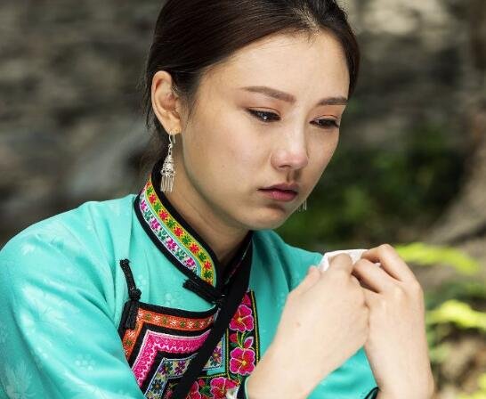 阿坝一家人依娜结局