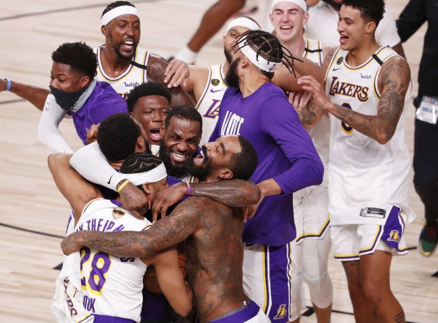 奎因库克刚加入NBA三年就得到三座总冠军,史上唯一吗?