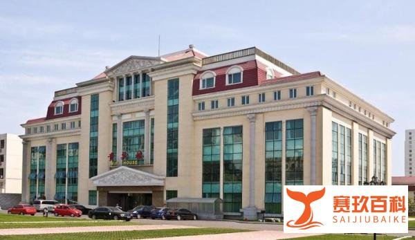 月薪25000元！疑国企女子“炫特权”威胁网友：找不到你算我输！