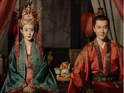 红男绿女的意思和出处