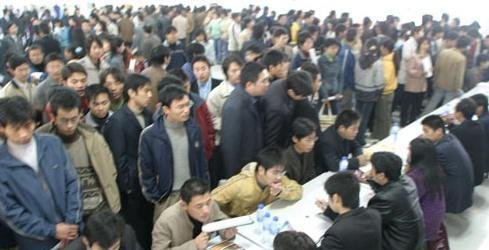 昌大研二硕士被称最牛应聘者,被老板争抢,直接爆出给解决北京户口