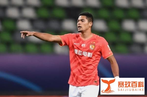 记者：三家俱乐部有意蒋光太，若自由转会最后两年合同无法平移