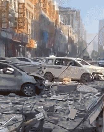 沈阳爆炸事故亲历者从公交车窗爬出 这是咋情况？