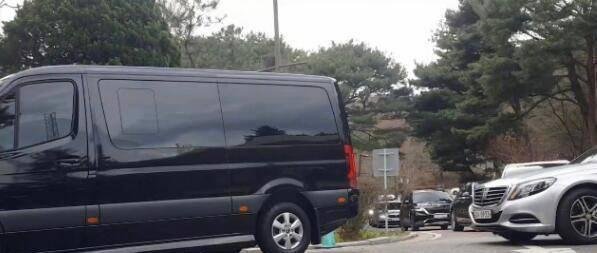 玄彬孙艺珍婚礼众星云集 宋仲基低调现身送祝福