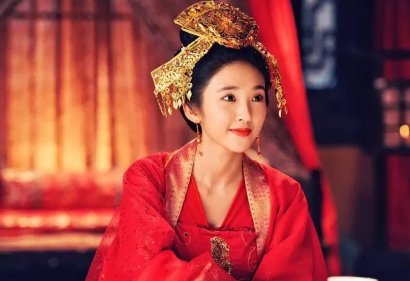 青丘狐传说封飞月是封三娘吗喜欢谁和孟安仁在一起了吗