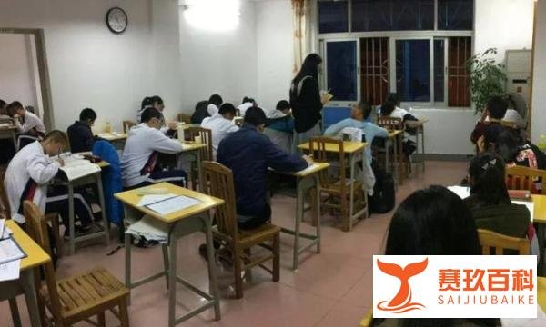 200名学生躲废弃厂房补课，谎称是物流公司，教育局调查后打脸
