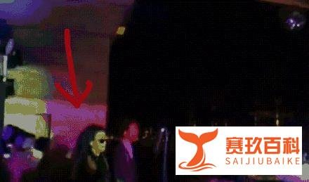 大S婚礼像当年最精彩喜剧片 这是咋情况？