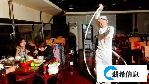海底捞店长月薪12万，他们是怎么做到的？