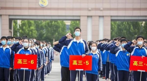 立法机关:建议将“冒名顶替上学”入刑