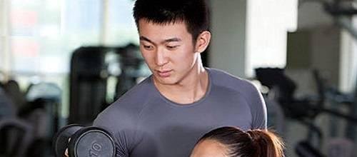 零基础新人学习健身教练需要多少钱？