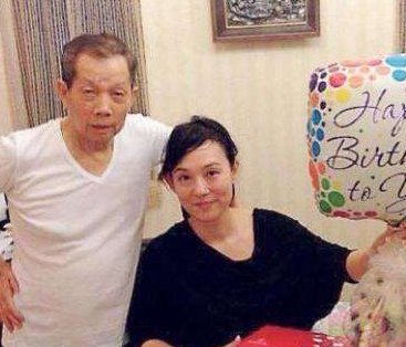 香港演员刘嘉良老婆近照