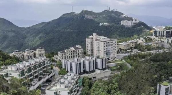 孟晚舟出售香港豪宅，十年间升值60%，网友得知赚了多少钱后慕了