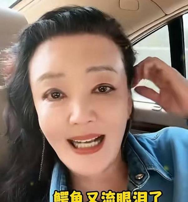 张兰曝孙子保姆因知道太多被辞退,汪小菲与孩子完全失联