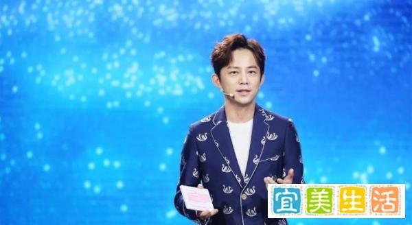 白敬亭与井柏然隔空互动，却因照片截图，引发与何炅粉丝的矛盾