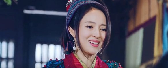 《有翡》中,为什么段九娘要装疯?