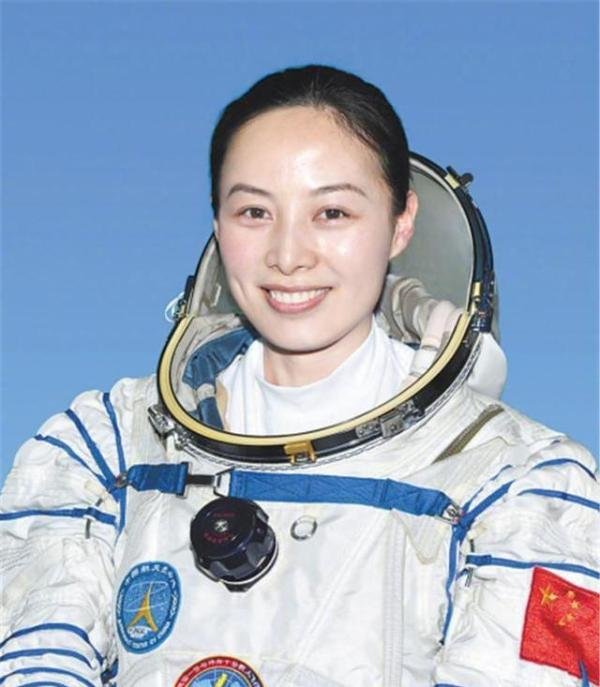 新太空出差3人组国庆启航:有女性 这是咋情况?