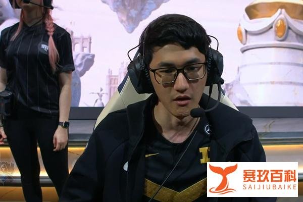 RNG战队与SKT战队狭路相逢 惜败SKT却收获肯定