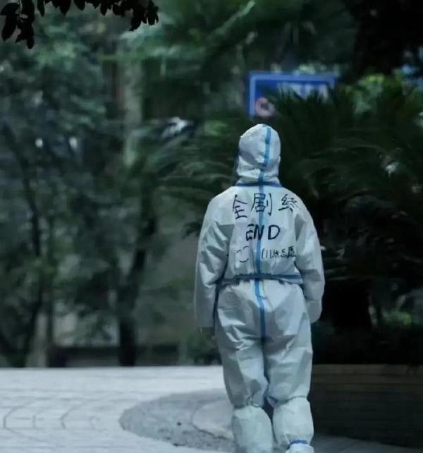 放开后的武汉人不敢出门了吗？