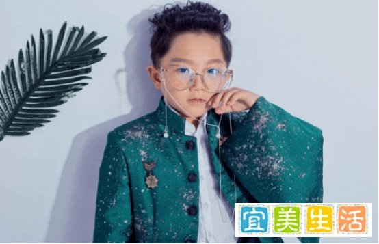时代华娱童模——刘易阳