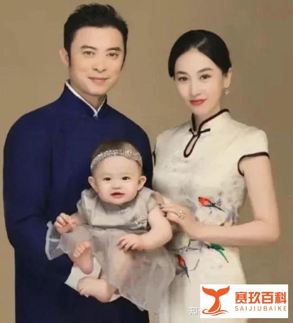 樊少皇小10岁娇妻想工作,发文抱怨家庭主妇不好当,停工6年生2娃
