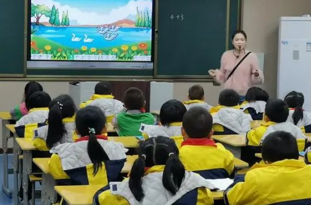姿态万千的意思是什么?