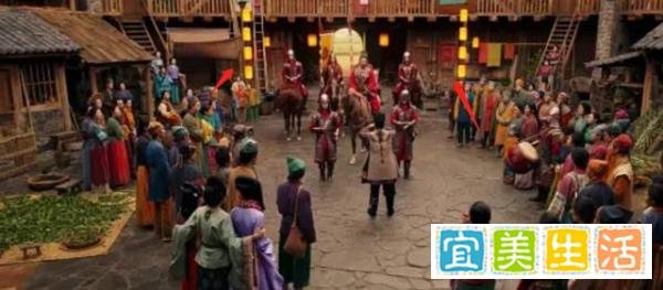 《花木兰》上映差评连连!遭观众吐槽:祠堂里挂红灯笼,剧情胡诌
