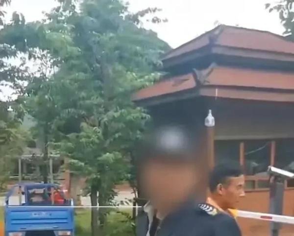 云南女游客被景区保安打伤 这是咋情况？