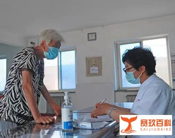 老人被困感染潮：缺药、延误、死亡！大流行之下农村要怎么度过这个难关？