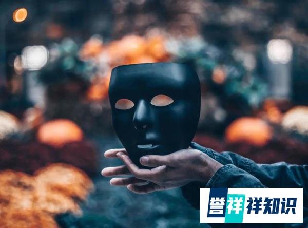 真假女王齐致辞丨AI换头术你了解吗？