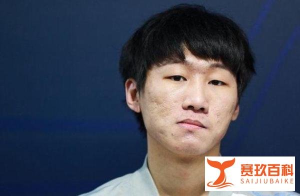“我认输了，真的对不起”，笑笑深夜道歉：破防了，口音问题，没有口嗨女儿