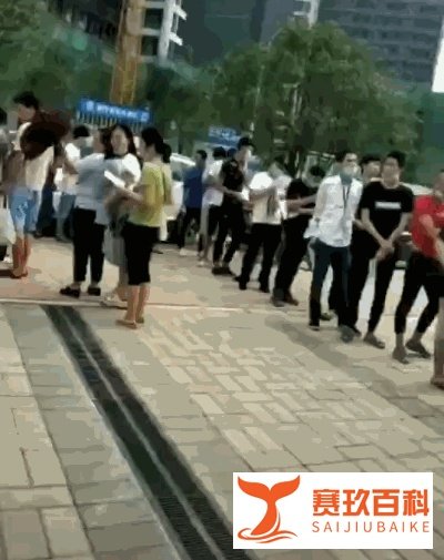仍员工证件的昆山世硕，报应来了，一夜辞职3000人