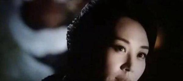 许晴新片疑似被换脸？微博也停更近两个月了，许晴最近怎么啦？