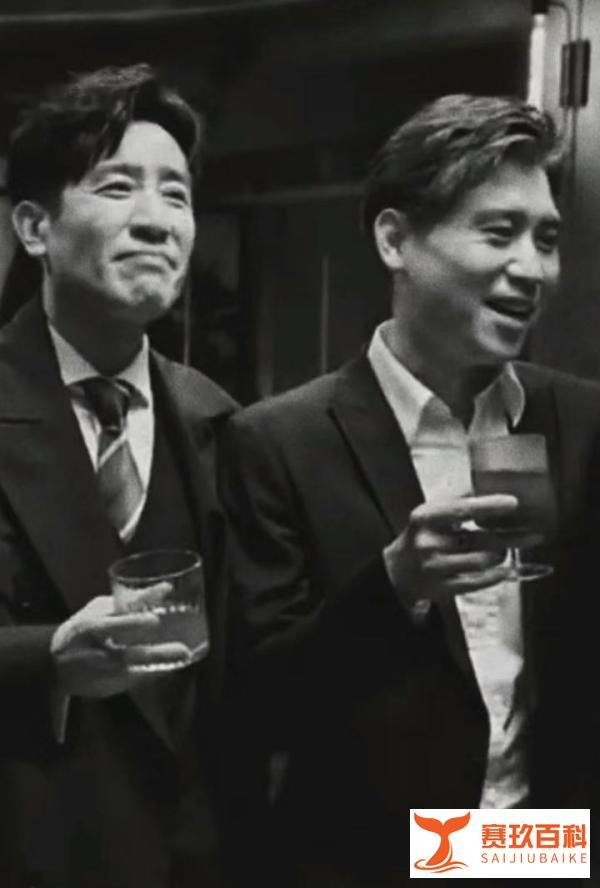 笑死了，李乃文即日起更名于和伟？