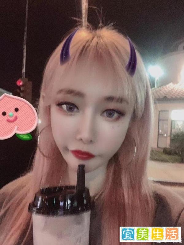 吴亦凡前绯闻女友林西娅称等到正义同正名，自爆出街曾被割脚腕