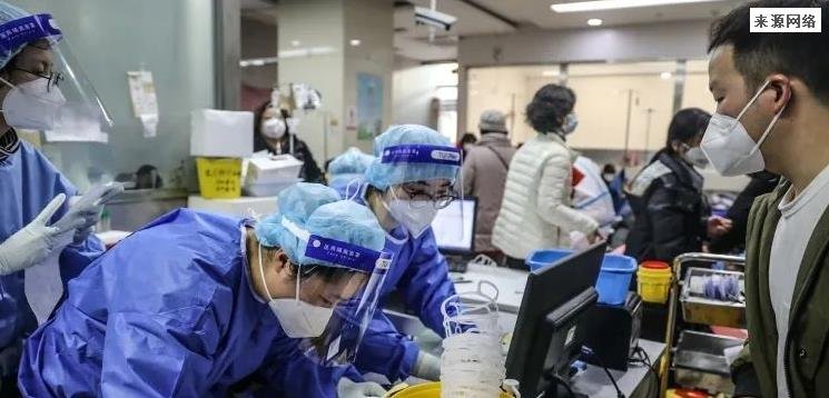 感染高峰之下 抢救室无处下脚