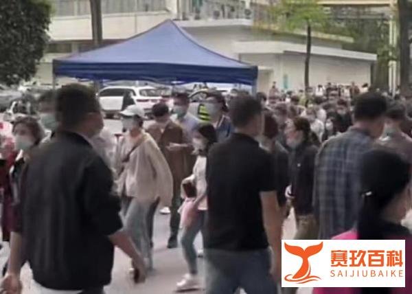 富士康否认清退临时工拆除流水线