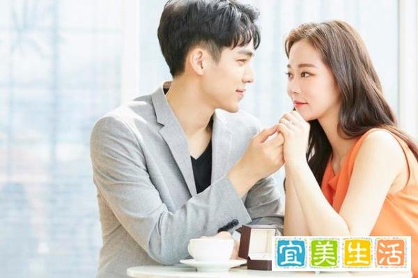 欲跳楼轻生男子获救后被拘5天，扰乱社会秩序，致交通堵塞1小时！