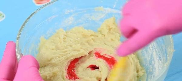 如何制作美味的芭比薯片?