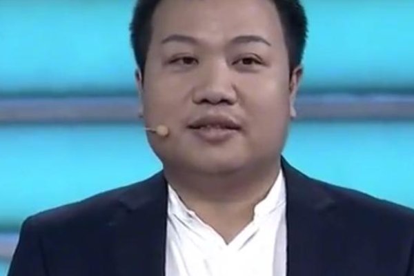 李晨真的是大学肄业吗？