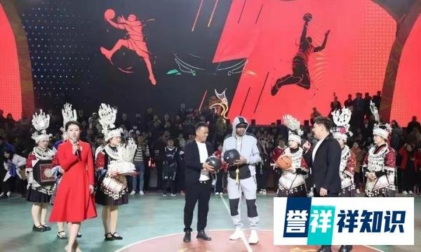 村BA全程黑脸，霸占电梯，艾弗森中国行圈钱不干活行为惹争议
