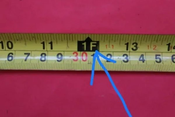 卷尺怎么看是多少厘米?
