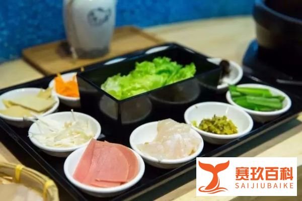 如何制作一碗正宗的鱼汤米线？小胖吉来告诉你