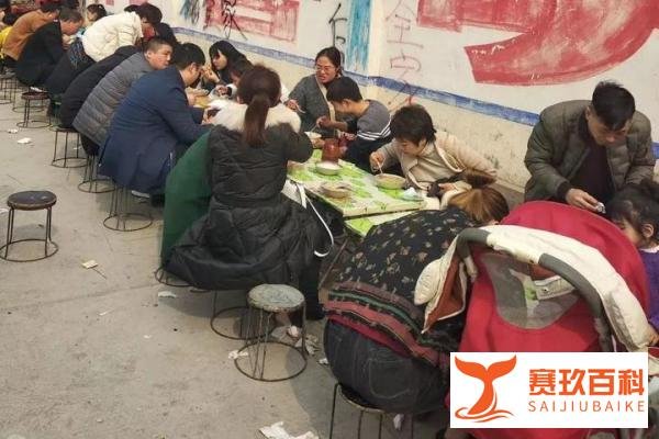 面条店关了，账号封了，拘留出来了，想复出了？请面条哥滚出荥阳