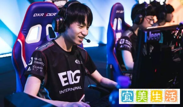 LOL转会期：001号选手正式退役，厂长转型教练！