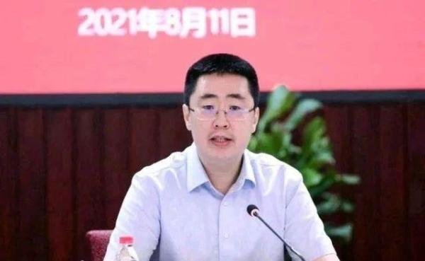 央行前行长之子，空中网创始人 ​