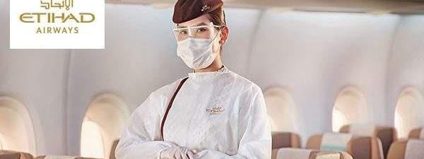 一周取消142个回国航班：奥密克戎引发中美航线“超级熔断”